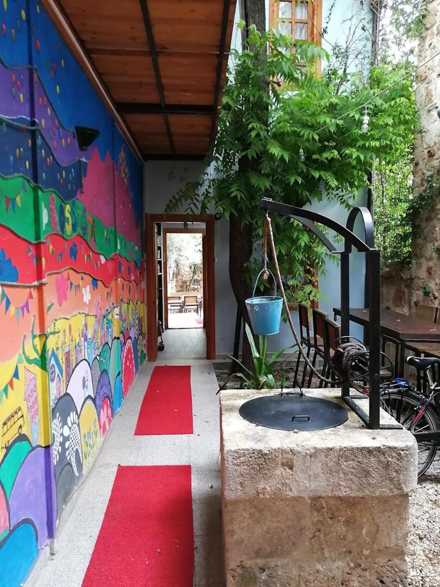 Kuyu Beergarden Hostel Antalya Buitenkant foto